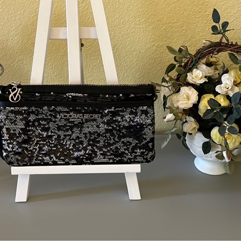 Victoria Secret sequin clutch purse bag